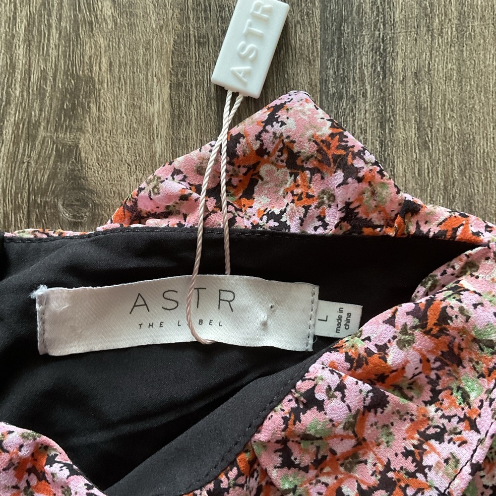 NWT ASTR the Label Carmella Mini Dress in Black & Pink Floral, Size L - Picture 5 of 7